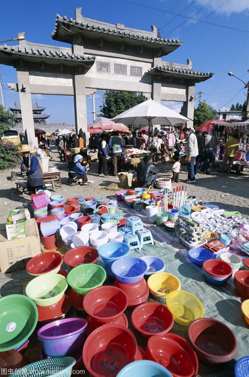 中国,云南,大理,市场/商店销售塑料制品