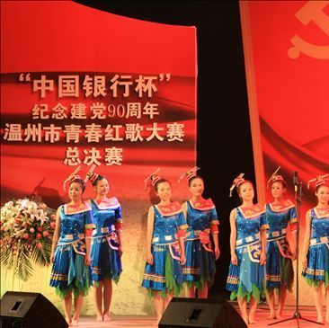 点击新窗口打开大图